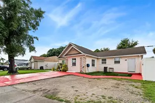 8903 Camino Villa, Tampa, FL 33635 - Photo 3