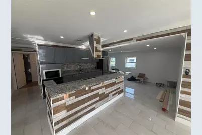 5103 N 30th Street, Tampa, FL 33610 - Photo 9