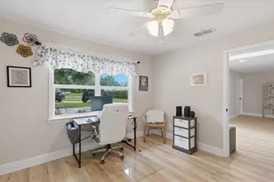 15127 Pennington Rd, Tampa, FL 33624 - Photo 33