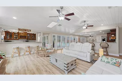15127 Pennington Road, Tampa, FL 33624 - Photo 21