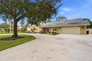 15127 Pennington Rd, Tampa, FL 33624 - Photo 7