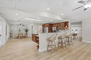 15127 Pennington Rd, Tampa, FL 33624 - Photo 25