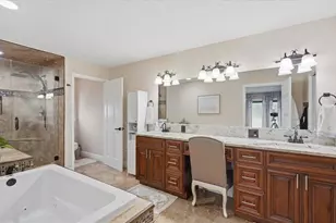 15127 Pennington Rd, Tampa, FL 33624 - Photo 37