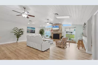 15127 Pennington Road, Tampa, FL 33624 - Photo 19