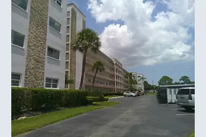 5603 80th Street N #207, Saint Petersburg, FL 33709 - Photo 1