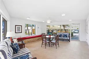 4725 Cove Cir, Saint Petersburg, FL 33708 - Photo 21