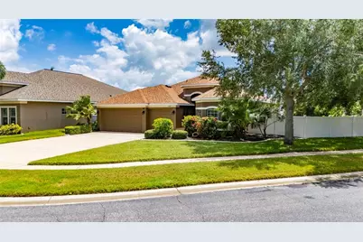 1724 Mira Lago Circle, Ruskin, FL 33570 - Photo 5