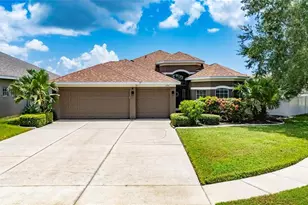 1724 Mira Lago Cir, Ruskin, FL 33570 - Photo 3