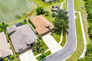 1724 Mira Lago Cir, Ruskin, FL 33570 - Photo 11