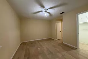 7501 Gallineta Ct, Tampa, FL 33615 - Photo 17