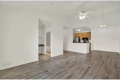 10201 Courtney Palms Boulevard #304, Tampa, FL 33619 - Photo 7