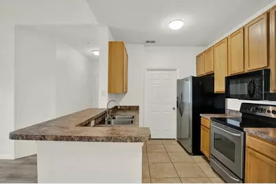 10201 Courtney Palms Boulevard #304, Tampa, FL 33619 - Photo 27