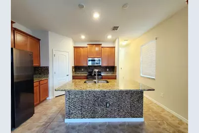 10031 Newminster Loop, Ruskin, FL 33573 - Photo 7