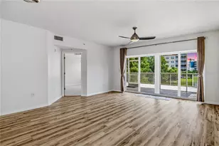 960 Starkey Rd, Largo, FL 33771 - Photo 11