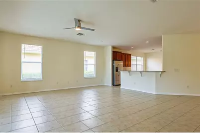 18014 Java Isle Drive, Tampa, FL 33647 - Photo 7