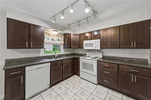 5745 13th St, Zephyrhills, FL 33542 - Photo 15