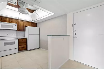 2593 Countryside Boulevard #7304, Clearwater, FL 33761 - Photo 3