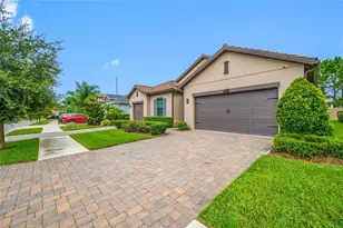 18308 Leafmore St, Lutz, FL 33548 - Photo 3