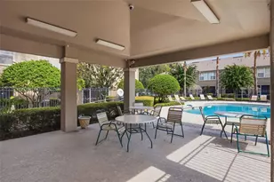 4132 Bismarck Palm Dr, Tampa, FL 33610 - Photo 29