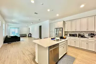 827 Winterside Dr, Apollo Beach, FL 33572 - Photo 5