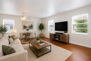 6940A Sunset Dr S, Saint Petersburg, FL 33707 - Photo 3