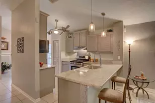 8252 Crescent Moon Dr, New Port Richey, FL 34655 - Photo 5