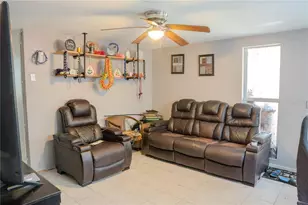 636 Dogwood Ct, Dunedin, FL 34698 - Photo 7