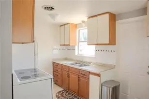 636 Dogwood Ct, Dunedin, FL 34698 - Photo 3