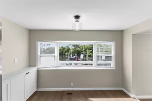 436 Mt Oak Ave NE, Saint Petersburg, FL 33702 - Photo 15