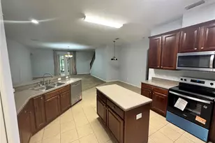 6823 Green Heron Dr, Wesley Chapel, FL 33545 - Photo 11