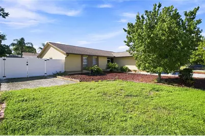 6803 Longpointe Way, Tampa, FL 33615 - Photo 41