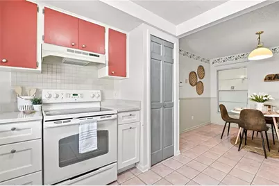 6803 Longpointe Way, Tampa, FL 33615 - Photo 17