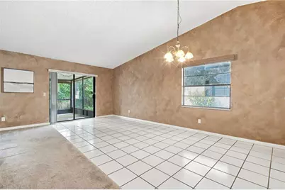 6803 Longpointe Way, Tampa, FL 33615 - Photo 7