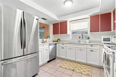 6803 Longpointe Way, Tampa, FL 33615 - Photo 15