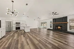 4715 Kemble Ct, Tampa, FL 33624 - Photo 9