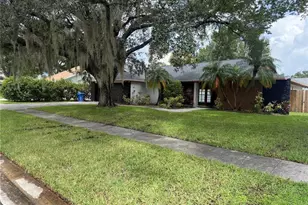 4715 Kemble Ct, Tampa, FL 33624 - Photo 37