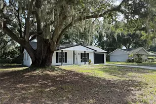 3008 Oakview Ln, Plant City, FL 33566 - Photo 3