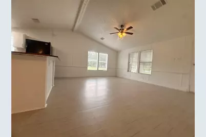 1051 Hawthorn Street, Zephyrhills, FL 33540 - Photo 23