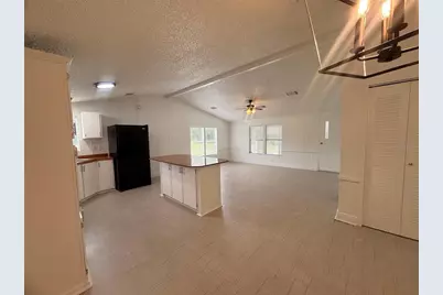 1051 Hawthorn Street, Zephyrhills, FL 33540 - Photo 25