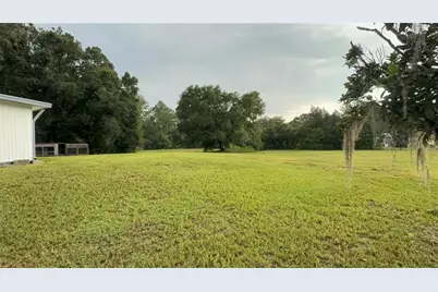 1051 Hawthorn Street, Zephyrhills, FL 33540 - Photo 5