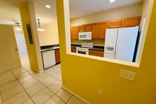 8533 Trail Wind Dr, Tampa, FL 33647 - Photo 9
