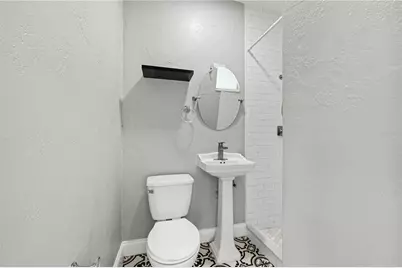 5345 38th Avenue N, Saint Petersburg, FL 33710 - Photo 17