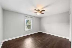 5345 38th Ave N, Saint Petersburg, FL 33710 - Photo 15