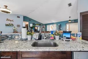 10326 Out Island Dr, Tampa, FL 33615 - Photo 13