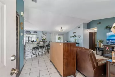 10326 Out Island Drive, Tampa, FL 33615 - Photo 7