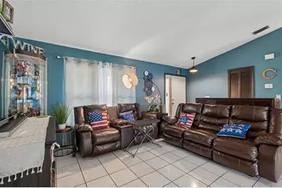 10326 Out Island Drive, Tampa, FL 33615 - Photo 9