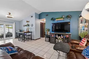 10326 Out Island Dr, Tampa, FL 33615 - Photo 11