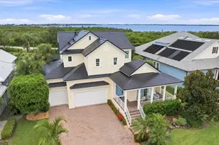 8124 37th Ave Cir W, Bradenton, FL 34209 - Photo 1