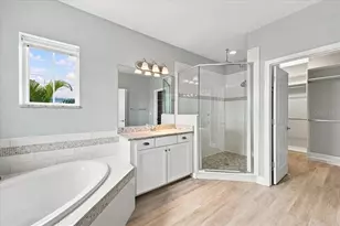 8124 37th Ave Cir W, Bradenton, FL 34209 - Photo 37
