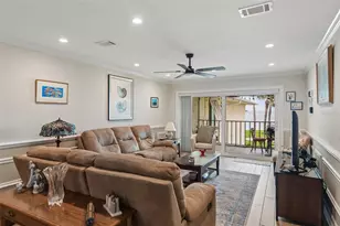 7300 Sunshine Skyway Ln, Saint Petersburg, FL 33711 - Photo 3